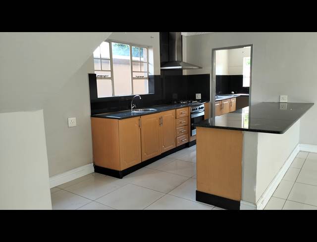 4 BEDROOM DUPLEX FOR SALE IN EQUESTRIA
